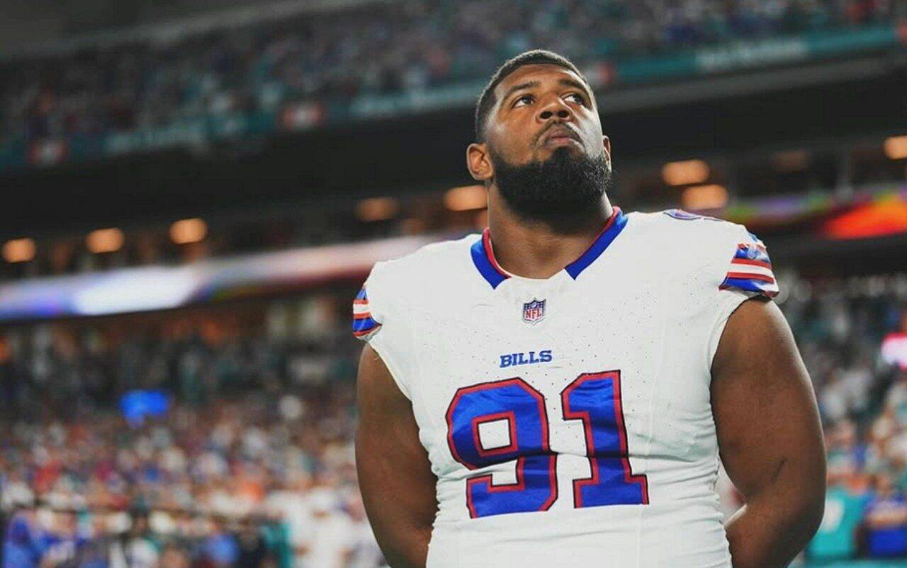 Ed Oliver - Instagram
