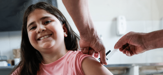 Dia D mobiliza crianças e adolescentes para atualizar caderneta de vacinação