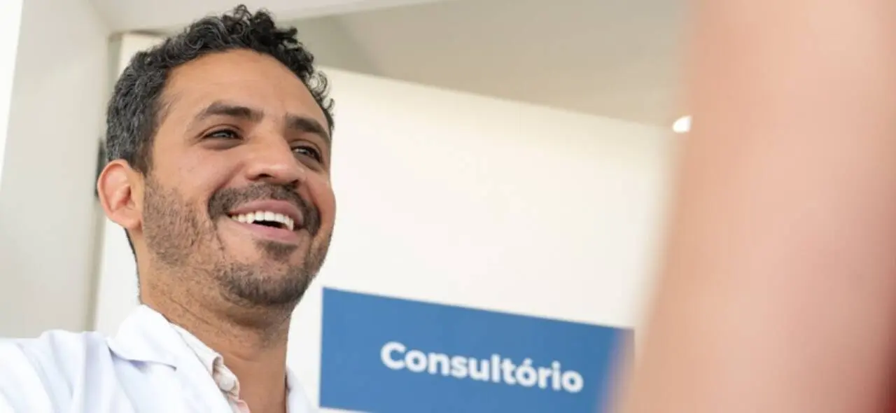 Programa garante presença de médicos especialistas até renovação em fevereiro de 2027