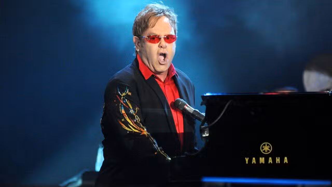 Elton John - A.RICARDO / Shutterstock.com