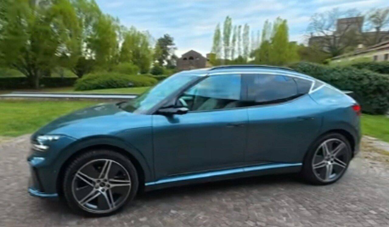 Genesis GV60