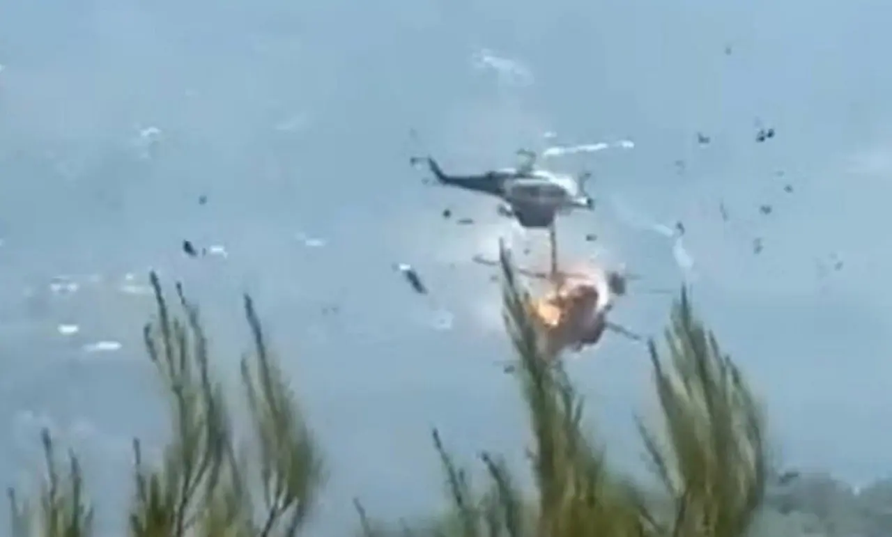 Helicópteros militares Grecia - X