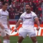 Hulk golaço de falta - Premiere