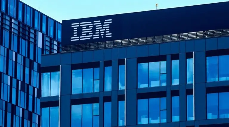 IBM - LCV / Shutterstock.com