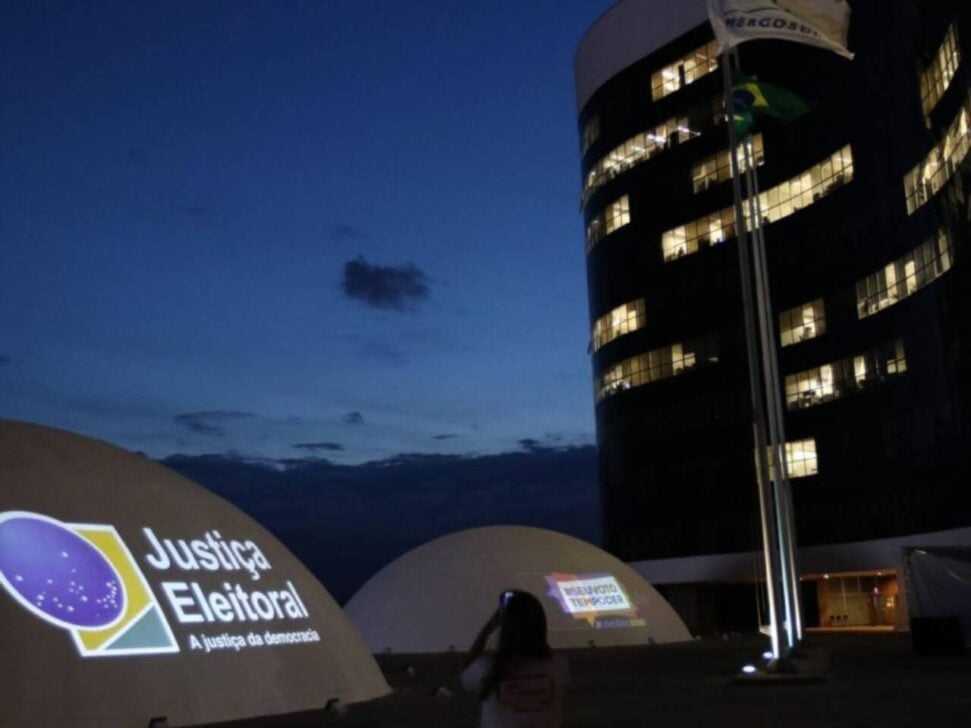 Todo o dinheiro usado nas campanhas passa por prestação de contas à Justiça Eleitoral - Foto: Fabio Rodrigues Pozzebom/Agência Brasil