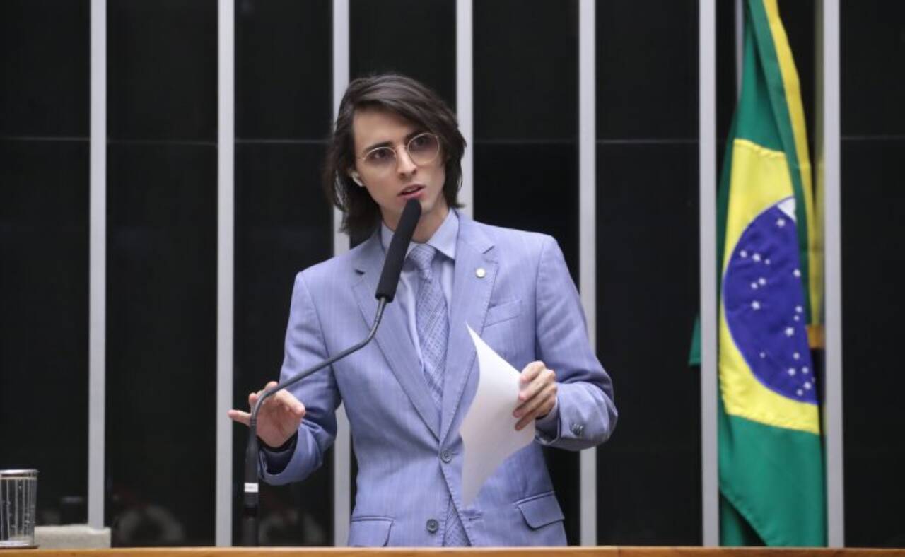 Amom Mandel recomendou a aprovação do projeto, com mudanças - Foto: Bruno Spada/Câmara dos Deputados