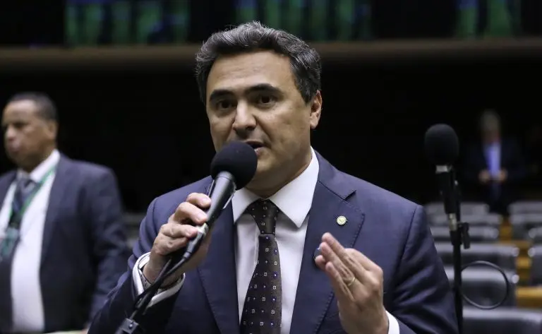 Maurício Neves deseja criar a "geração livre de fumo" - Foto: Kayo Magalhães / Câmara dos Deputados