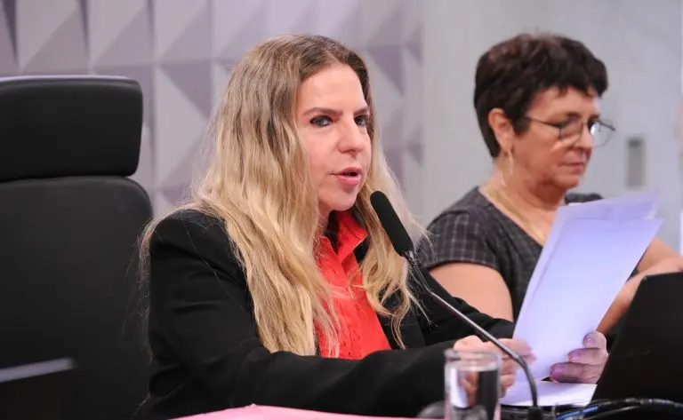 Luizianne quer evitar a ‘segunda vitimização’ causada pela espera no SUS - Foto: Renato Araújo / Câmara dos Deputados