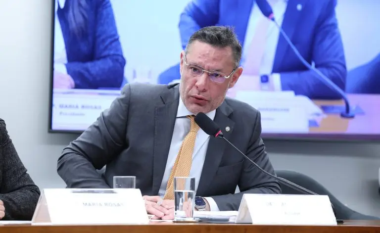 Marangoni criticou o governo por pedir vista: - Foto: Kayo Magalhães / Câmara dos Deputados