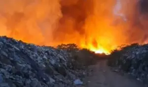 Incêndio consome lixão em Iranduba, no Amazonas, levantando preocupações ambientais