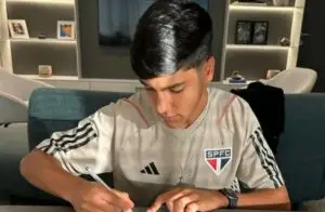 Jogador Nicolas, do São Paulo FC, é preso após morte por atropelamento em Barueri