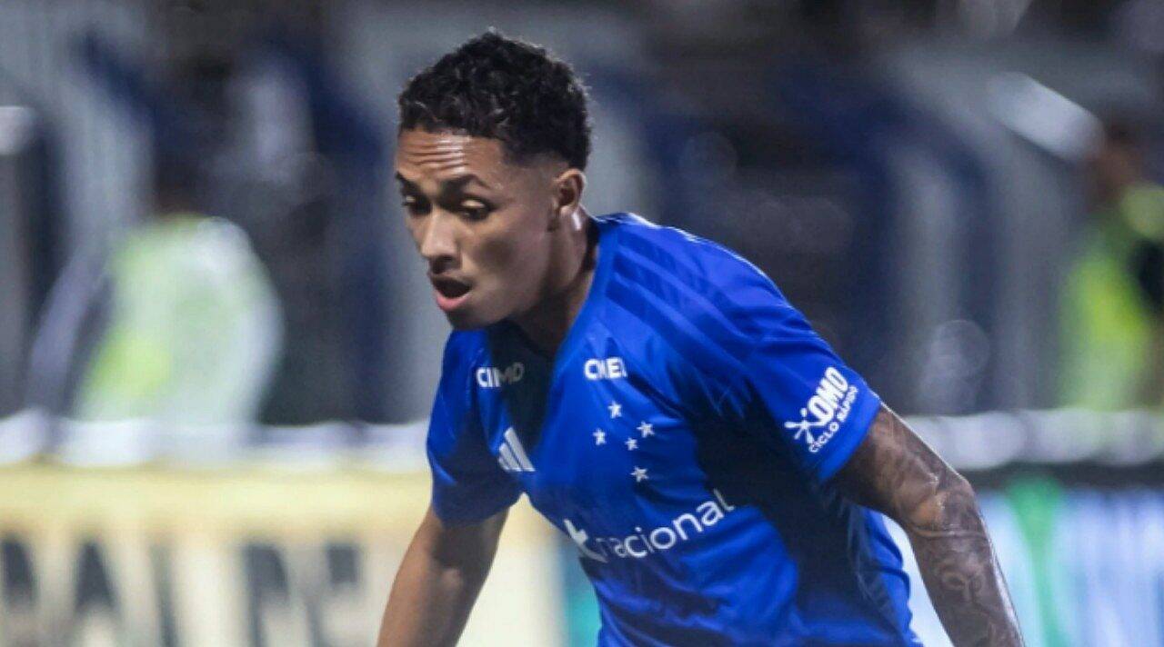 Queda de minutos para Kauã Moraes no Cruzeiro: lateral joga apenas 13 após a Copa