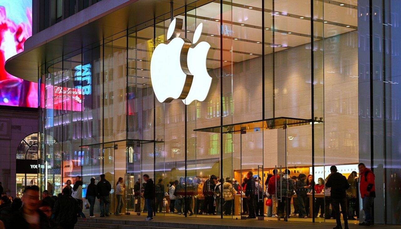Loja da Apple - Savvapanf Photo / Shutterstock.com