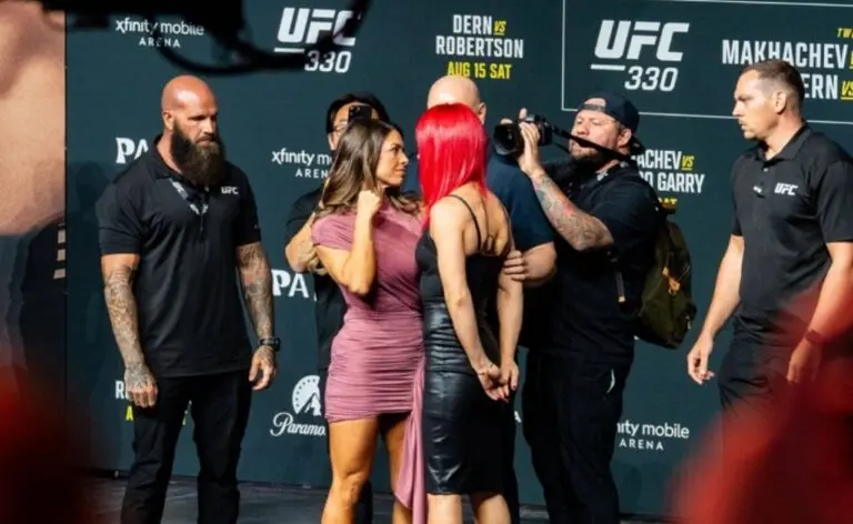Mackenzie Dern vs Gillian Robertson - X.com/ UFC