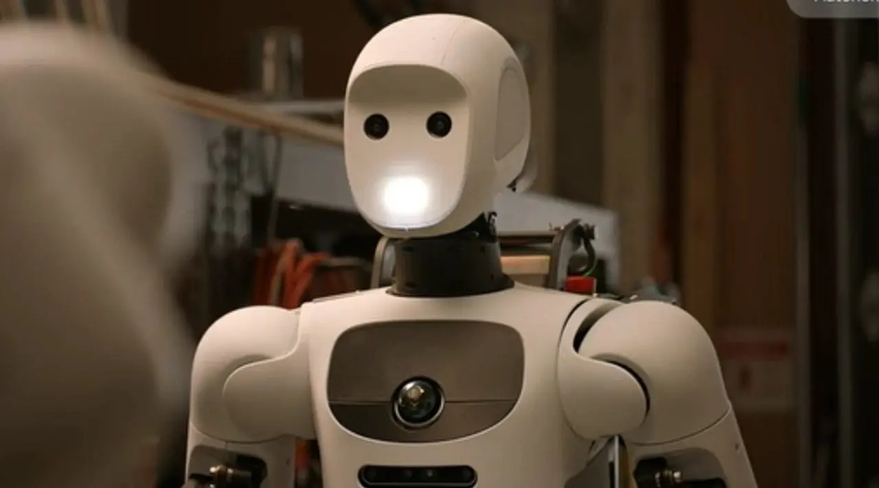 Multi-robot collaboration with Gemini Robotics 2