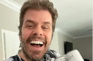 Ο μπλόγκερ Perez Hilton νοσηλεύτηκε στο Μαϊάμι μετά από ανησυχητική ζωντανή μετάδοση