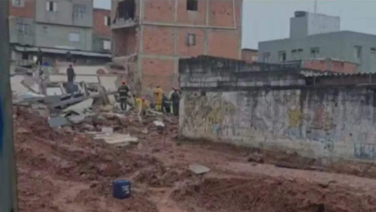 Prédio desaba em São Bernardo do Campo, - Foto: Reprodução/TV Globo