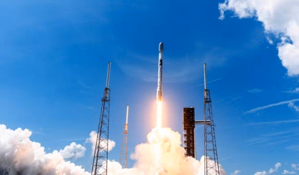 SpaceX falcon 9 - X