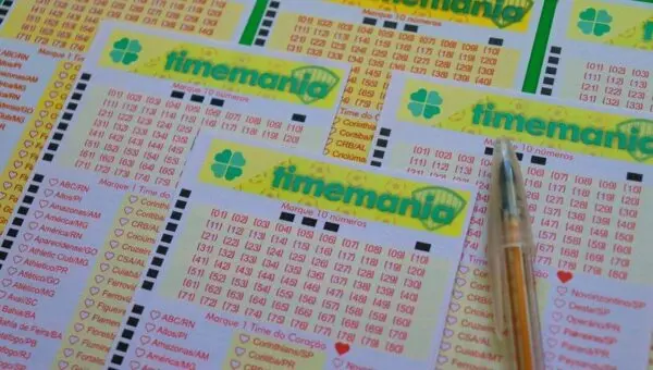 Timemania - Blossom Stock Studio / Shutterstock.com