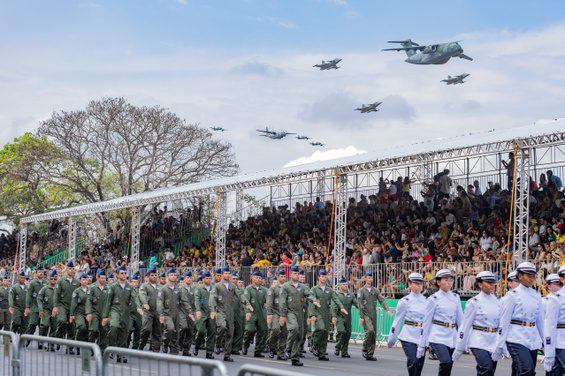 Desfile c&iacute;vico-militar marca os 204 anos da Independ&ecirc;ncia do Brasil