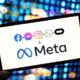 Meta logo apps facebook Instagram WhatsApp - Piotr Swat/ hutterstock.com