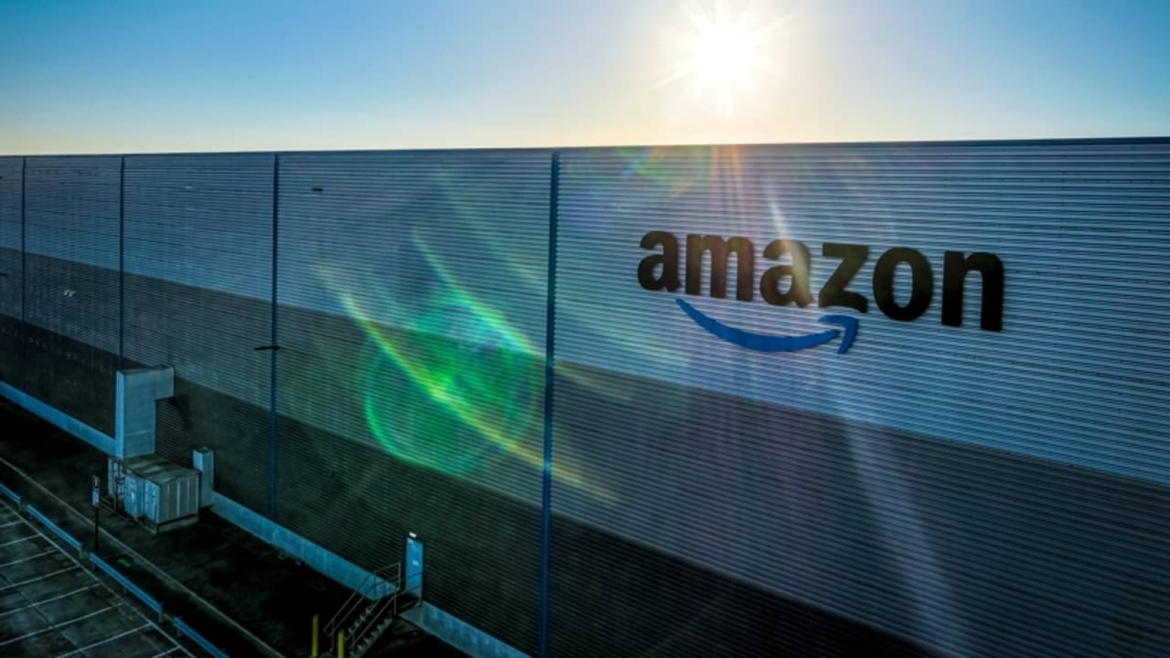 Amazon - Alexey Fedorenko/Shutterstock.com