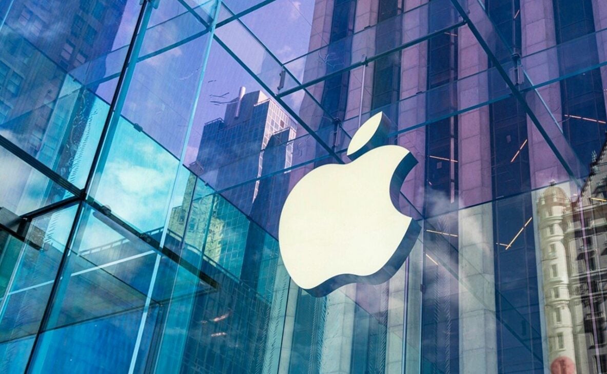 Apple - ozgurdonmaz/Istock.com