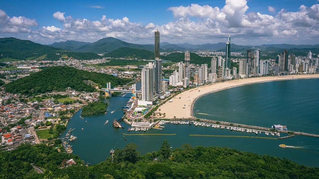Balneário Camboriú - jfbenning/ Istockphoto.com
