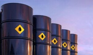 Barris de petr&oacute;leo - quantic69/ istockphoto.com