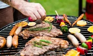 Bife Carne Churrasco - Rawpixel.com/ shutterstock.com
