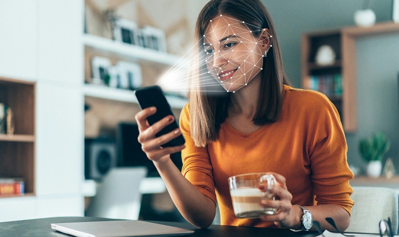 Biometria facial - filadendron/ Istockphoto.com