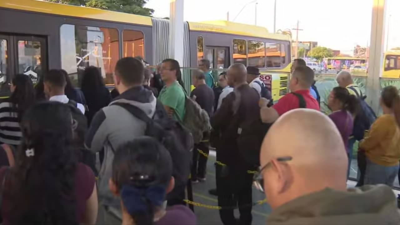 BRT de Santa Maria na manhã desta segunda-feira (28) - TV Globo/Reprodução