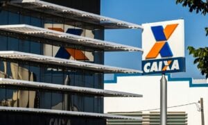 Caixa Econ&ocirc;mica Federal- Alf Ribeiro / Shutterstock.com