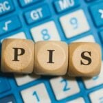 Calculadora, Pis - Rmcarvalho/ Istockphoto.com