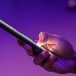 Celular, smartphone - adfebrian/ istockphoto.com