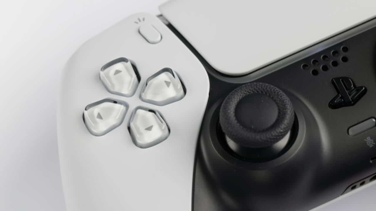 Controle PlayStation - Ruslan Lytvyn / Shutterstock.com