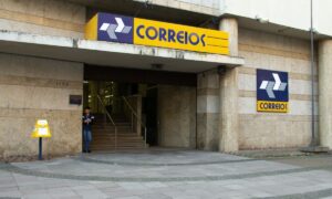 Correios - Vergani Fotografia / Shutterstock.com