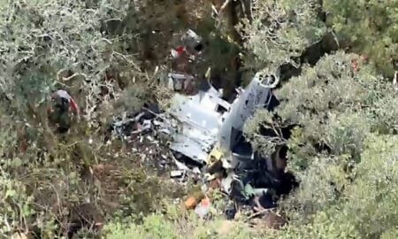 Destroços do helicóptero em que estava o cantor sertanejo Rick - Divulgação/Bombeiros de SC
