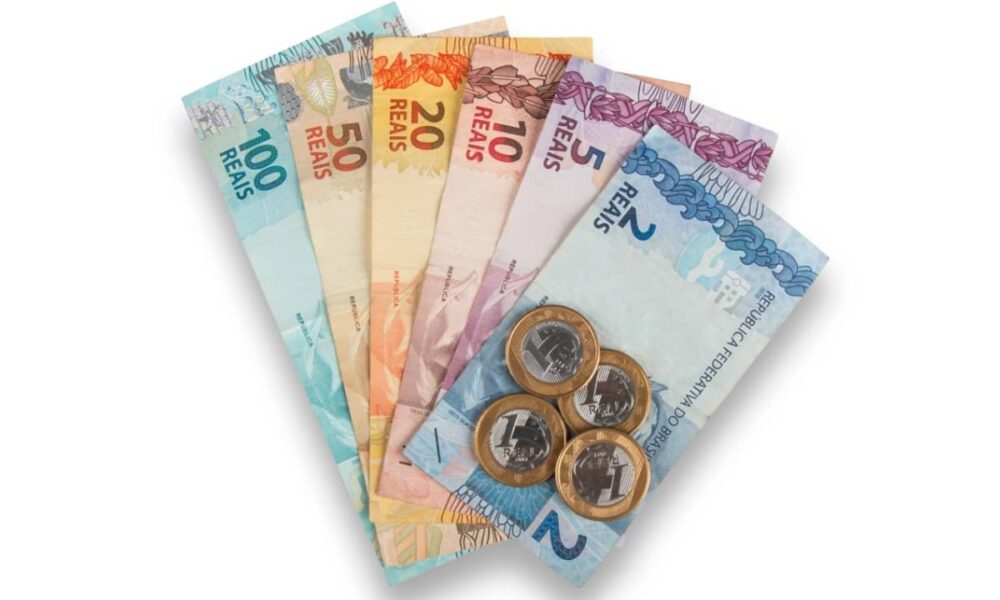 Salário mínimo de 2027 tem projeção de R$ 1.741,00 no Orçamento