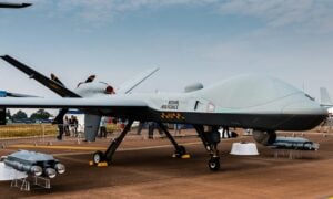 drones MQ-9 - Richard Whitcombe / Shutterstock.com