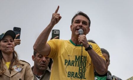 Flávio Bolsonaro - Isabella Finholdt/NurPhoto - gettyimages.com.br