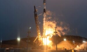 Foguete Falcon 9 da SpaceX - X.com/ SpaceX
