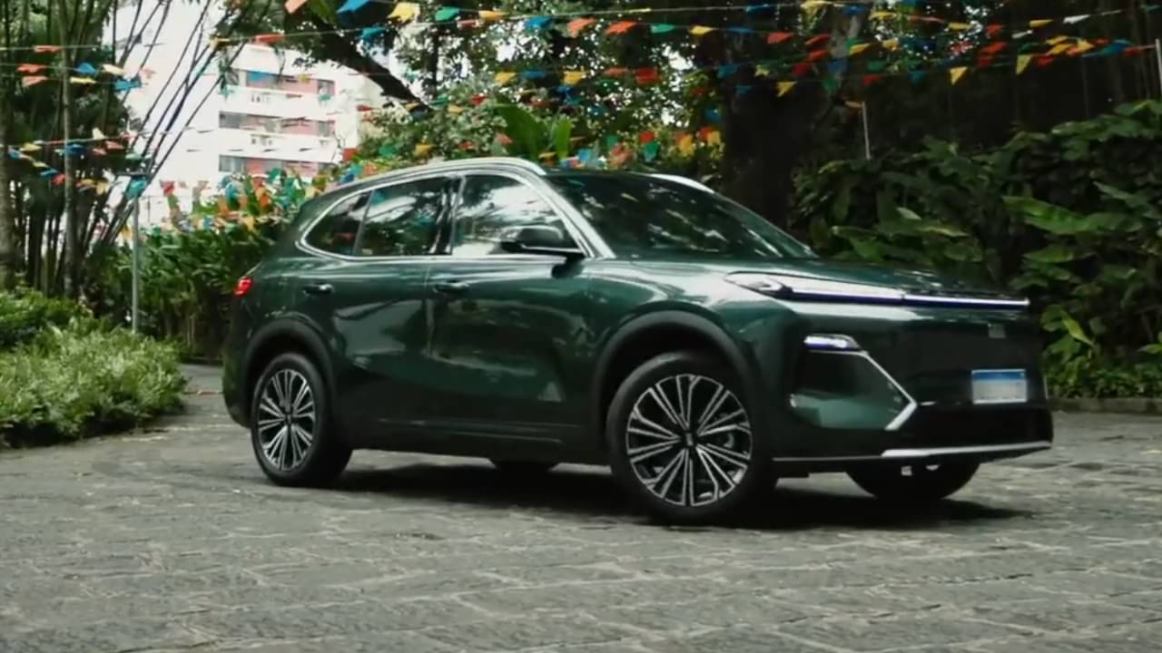 Geely EX5 EM-i - Reprodução/YouTube