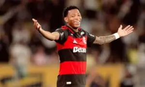 Plata chega a Belém sob ‘climão’ no Flamengo, mas é relacionado para a Libertadores