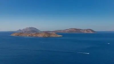 ilha - brunocoelho/Shutterstock.om