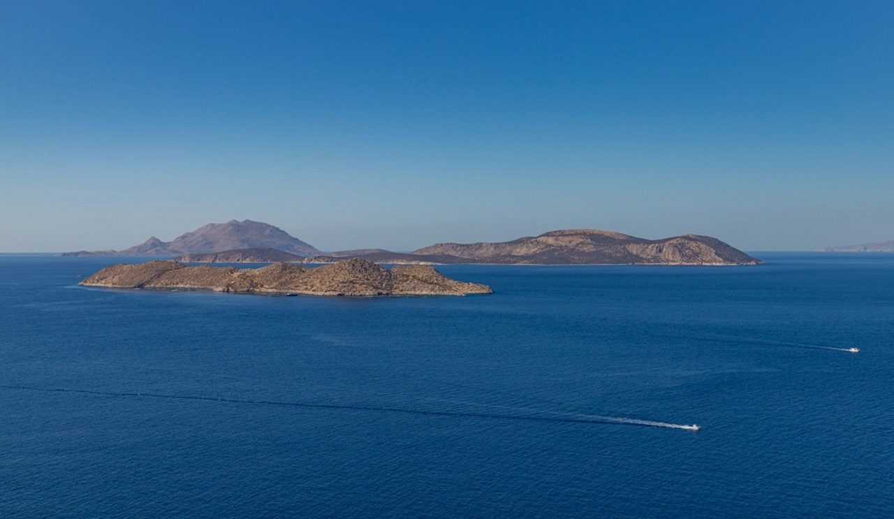 ilha - brunocoelho/Shutterstock.om