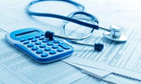 Proposta isenta profissionais de saúde do imposto de renda sobre horas extras em redes pública e privada