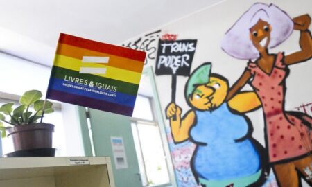 Projeto tem orienta&ccedil;&otilde;es espec&iacute;ficas para o atendimento de pessoas trans, como respeito ao nome social - Foto: Geovana Albuquerque/Arquivo Ag&ecirc;ncia Sa&uacute;de.