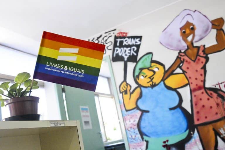 Projeto tem orientações específicas para o atendimento de pessoas trans, como respeito ao nome social - Foto: Geovana Albuquerque/Arquivo Agência Saúde.