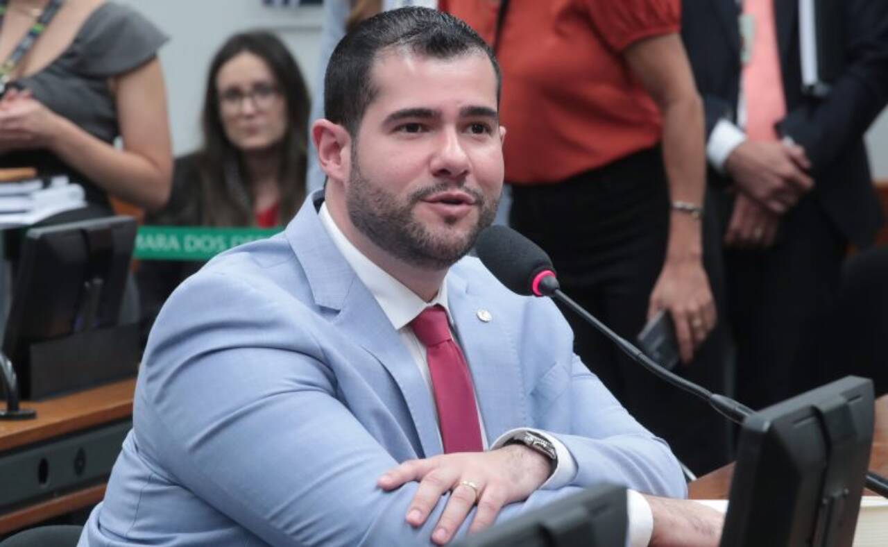 Alexandre Leite: objetivo é padronizar procedimentos policiais em todo o país - Foto: Mario Agra / Câmara dos Deputados